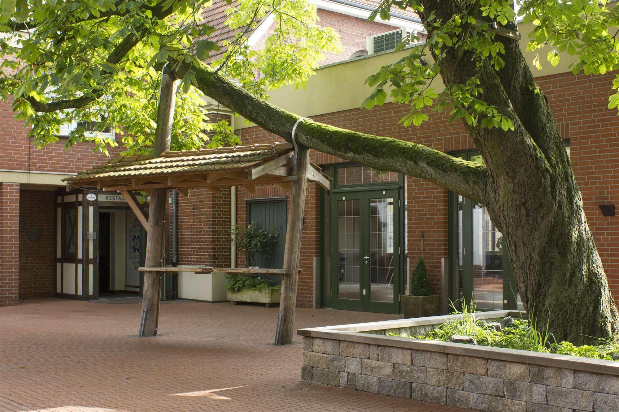 Hotel Zur Krone Гешер Экстерьер фото
