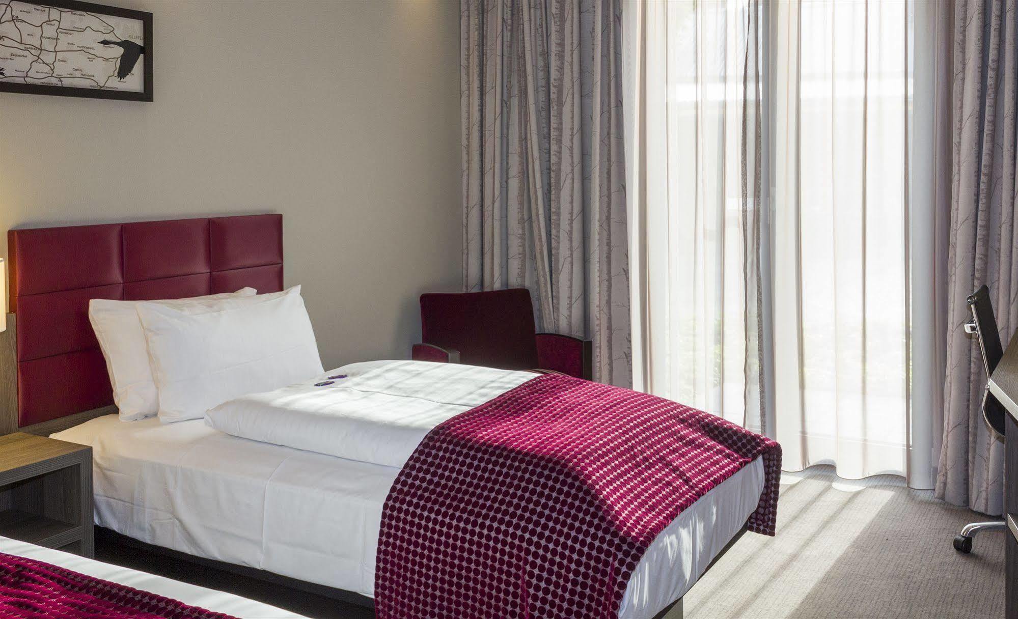 Hotel Zur Krone Гешер Экстерьер фото