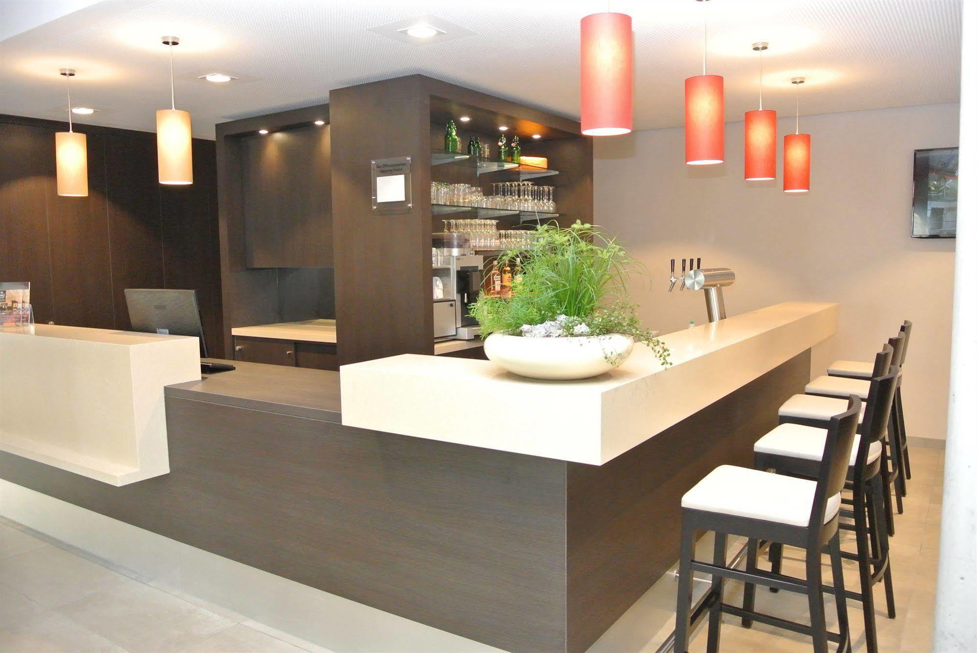 Hotel Zur Krone Гешер Экстерьер фото