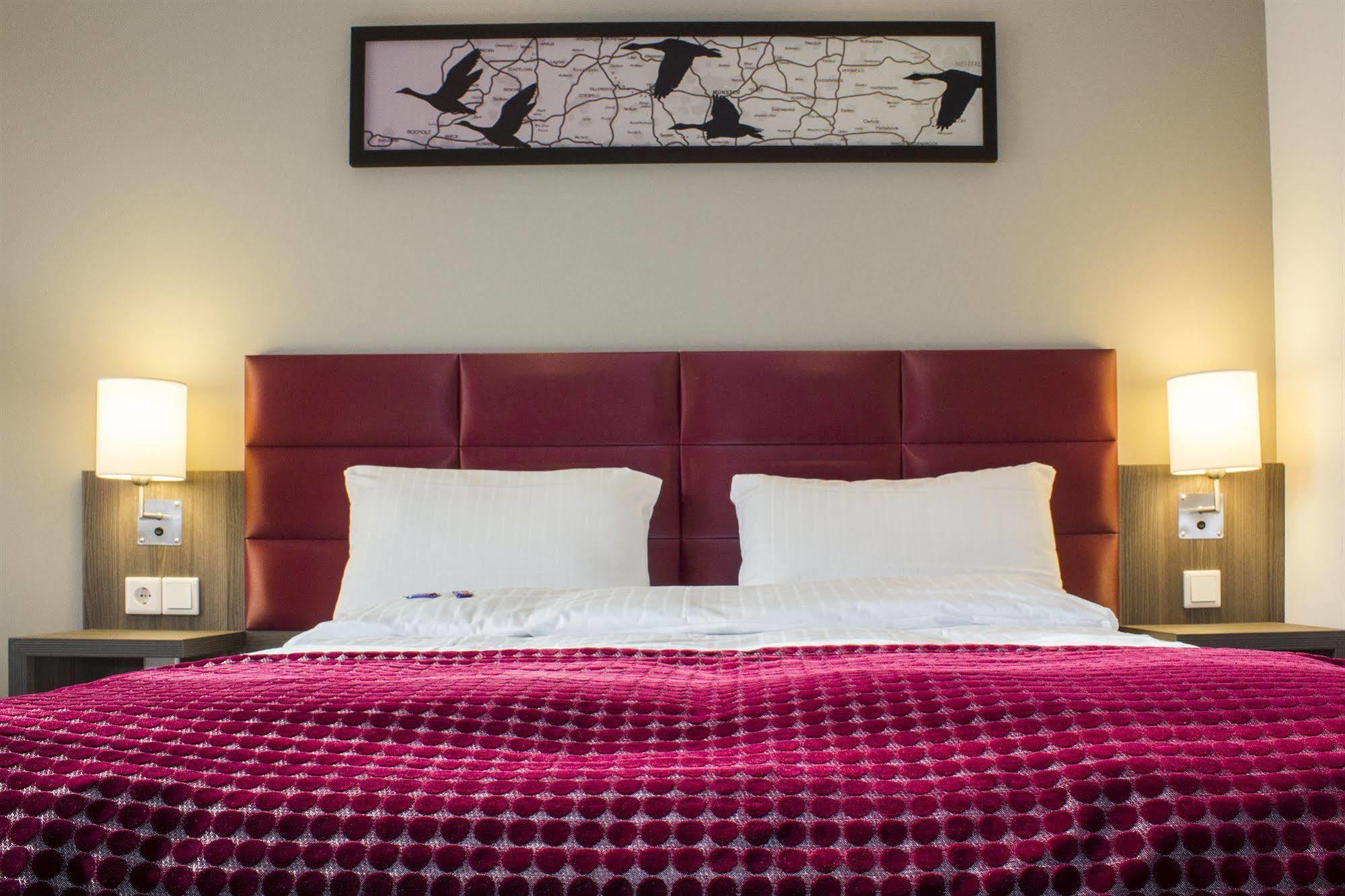 Hotel Zur Krone Гешер Экстерьер фото